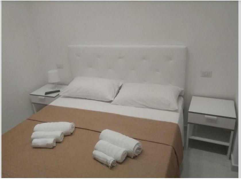 Domuschiara Napels
